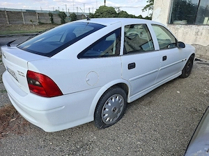 Opel Vectra B 2.0 dti - imagine 4