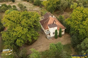 Casa cu istorie,3 camere,potential mansardare,1.840mp teren,in cadru linistit si retras,Central,Cova - imagine 10