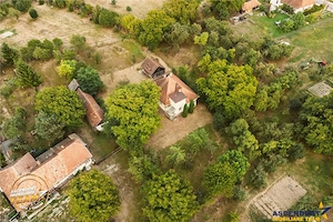 Casa cu istorie,3 camere,potential mansardare,1.840mp teren,in cadru linistit si retras,Central,Cova - imagine 4