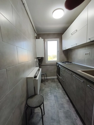Vând apartament complet mobilat - imagine 2