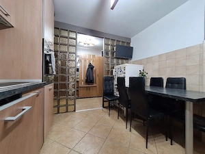PROPRIETAR, vand apartament 4 camere, 2 bai, etaj 1, decomandat, boxă la subsol, in zona Lipovei  - imagine 6