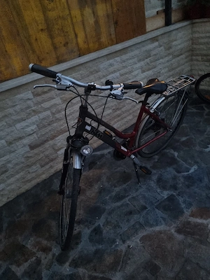 Bicicletă trekking KTM roți 28 inch, cadru aluminiu, calitate superioară