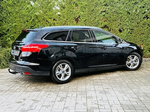 Ford Focus 1.5Benzina Pachet-IARNA Titanium - imagine 3