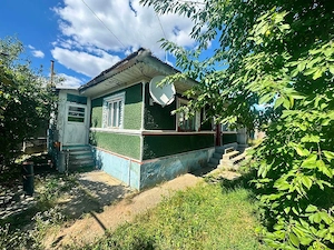 vand teren  1600m cu casa bătrânească  - imagine 2