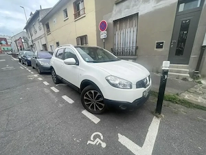 Nissan Qashqai 1.6 ,an  2012 Tekna 4 x 4 - imagine 2