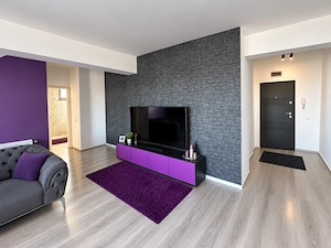 Închiriez apartament