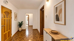 Decomandat si generos, 3 camere, 2 bai, potential de amenajare, Tractorul, Brasov - imagine 5