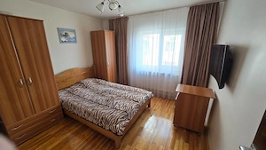 Apartament cu 2 camere decomandat zona centrala ,etaj 2, strada g-ral Christian Tell, Tg-Jiu  - imagine 7