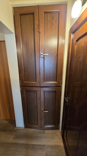 Apartament cu 2 camere decomandat zona centrala ,etaj 2, strada g-ral Christian Tell, Tg-Jiu  - imagine 9
