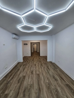 Spatiu Comercial + Locuinta | 2 corupuri | Curte | Parcare | Foisor | 300m Teren - imagine 5