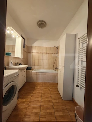 Apartament cu 3 camere, 72 mp, zona Traian - imagine 2