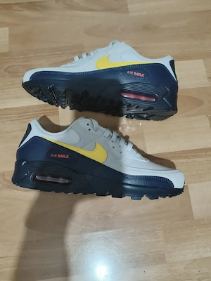 Nike air max90 noi !