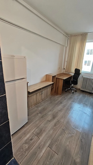 Garsonieră 18 mp   Etaj 2   Muncii 85 | 290   negociabil - imagine 2