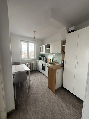 Apartament cu 2 camere, decomandat, Complex Studentesc - imagine 3