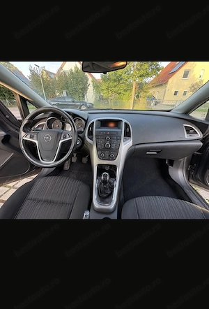 Opel astra J  - imagine 5