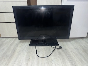 Vând TV LG LED 37 inchi (94 cm)   Model 37LE4500-ZA, Full HD, 50 60Hz.