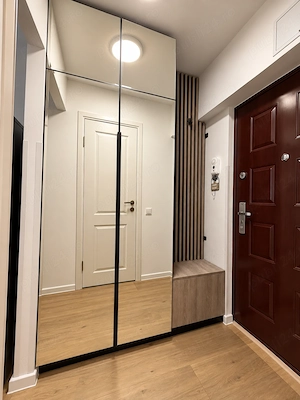 Garsonieră complet renovată și mobilată-Centrul Civic-lângă AFI Brașov - imagine 3