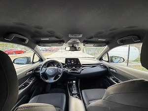 Toyota C-HR An 2023 Motor 1.8 Benzina-hybrid Euro 6 - imagine 9