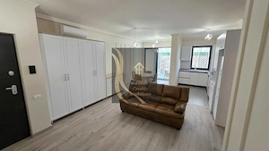 Apartament Lux 2 Camere Rond Alba-Iulia/Decebal/Unirii + Curte - imagine 2