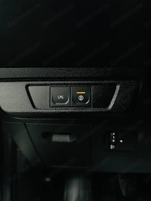 Dacia Logan - imagine 13