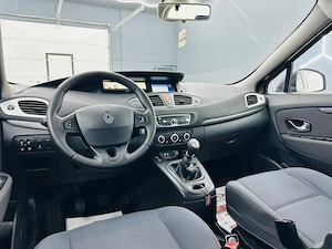 Renault Scenic - imagine 19