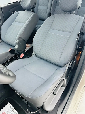 Renault Scenic - imagine 18