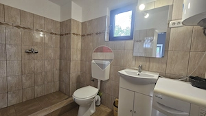Teren intravilan | 4840 mp | Casă + Anexe | Utilități | Sohodol | Bran - imagine 9