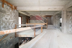 CASA LA ROSU | TOMIS 21 | 325MP | 346MP CURTE | 470 TEREN |ACCES AUTO - imagine 12