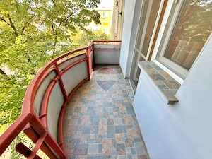 Apartament decomandat cu 3 camere, 2 balcoane și boxă - imagine 12