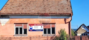 Casă și Teren de vânzare. 22 Metri Front!