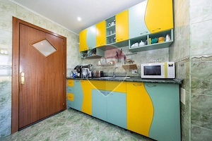 Apartament 2 camere, decomandat,boxa si loc de parcare! - imagine 4