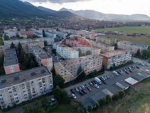 Apartament 2 camere, decomandat,boxa si loc de parcare! - imagine 7