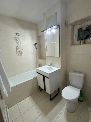 Inchiriez apartament 2camere,ultracentral,vizavi de magazin MERCUR,CRAIOVA - imagine 6