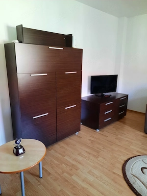 Închiriez apartament 2 camere - imagine 8