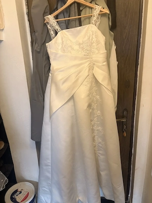 Rochie de mireasa de la Alexander Reid. Purtata 2 ore in stare impecabila. Marimea 38-40.  - imagine 4