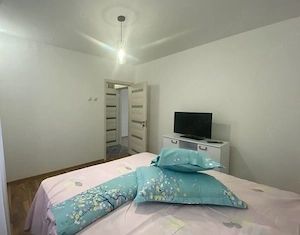 in zona Tractorul ofer in chirie apartament personal cu 2 camere  - imagine 7