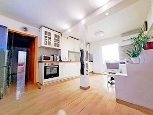 Zona Calea Lipovei - De închiriat apartament cu 3 camere cu centrală proprie - imagine 10