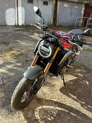 Ocazie - Honda CB650R 2022 + cadou! - imagine 2