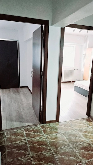 Apartament 3 Camere   Etaj 1   Scoala Nr9   - imagine 6