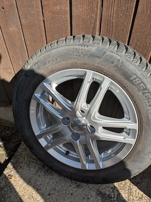 Jante 4x100 cu anvelope iarnă 185/65/15 - imagine 5