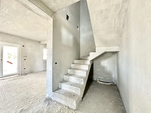 Duplex despartit cu 5 camere | 3 bai | 122 mp | Teren 430 mp | Mosnita  - imagine 16