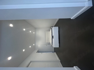 Duplex de vânzare cu 4 camere,bucatarie cu living,5 băi și curte liberă - imagine 2