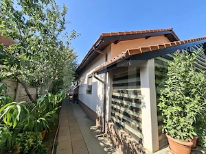 Casa 3 camere, 2 bai, 72 mp, teren 251 mp, zona Damila - imagine 2