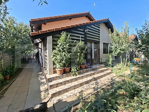 Casa 3 camere, 2 bai, zona Damila, toate utilitatile