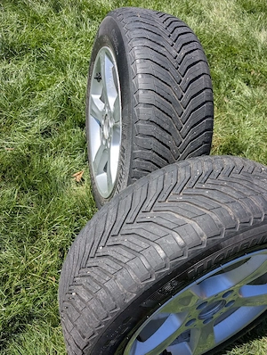 Jante set 4 Mercedes w203 R16 2 latimi fata 7J ET  31/ spate 8J ET 32 + anvelope mixte M+S - imagine 8