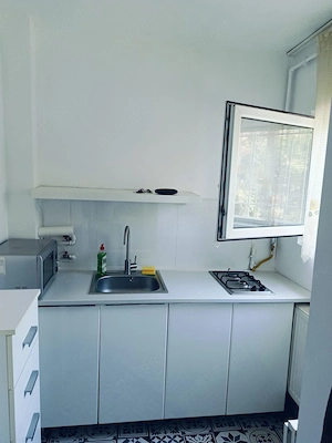 Garsoniera de inchiriat - imagine 2