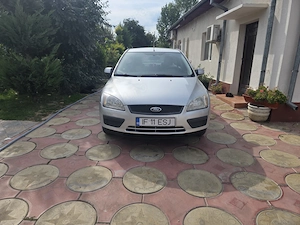 Ford Focus 2007 luna 11-Provenienta Ford RO. 16 MPI 110Cp Euro 4. Nr km 156000!Pret 1750 Euro