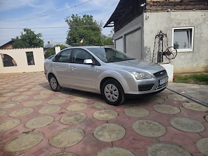 Ford Focus 2007 luna 11-Provenienta Ford RO. 16 MPI 110Cp Euro 4. Nr km 156000!Pret 1750 Euro - imagine 2