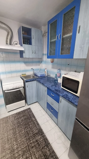Apartament 2 camere decomandat zona Trocadero Constanta  - imagine 9