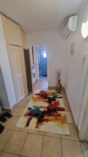 Apartament 2 camere decomandat zona Trocadero Constanta  - imagine 6